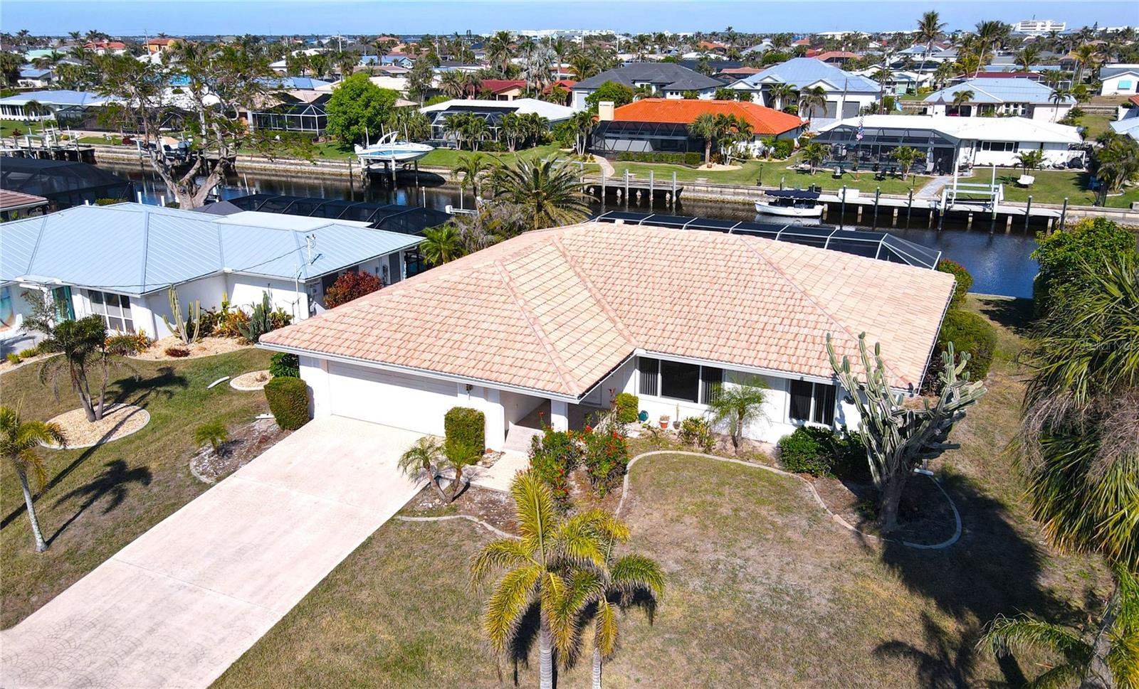 310 CAPRI ISLES CT, PUNTA GORDA, FL, 33950