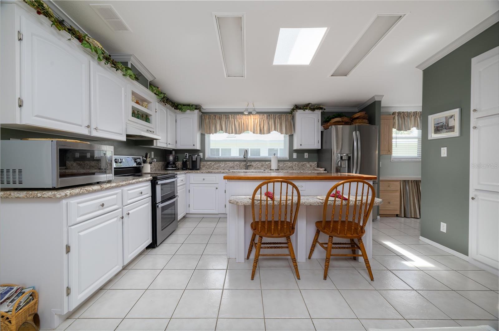 820 NAVIGATORS WAY, EDGEWATER, FL, 32141