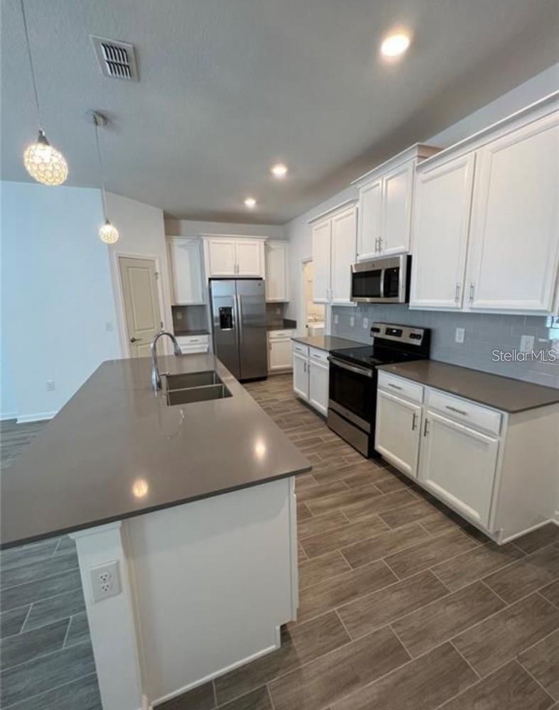 1616 CROSS PRAIRIE PKWY, KISSIMMEE, FL, 34744