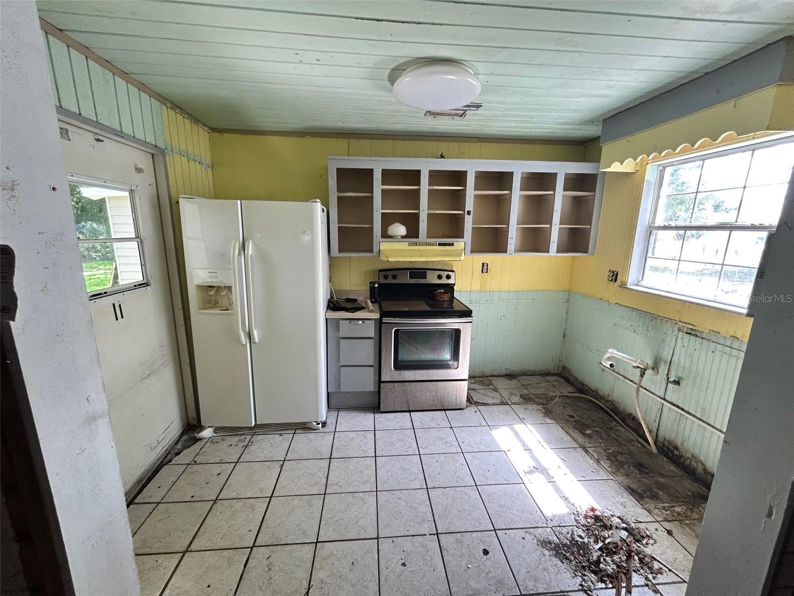 145 STRAIN BLVD, LAKELAND, FL, 33815