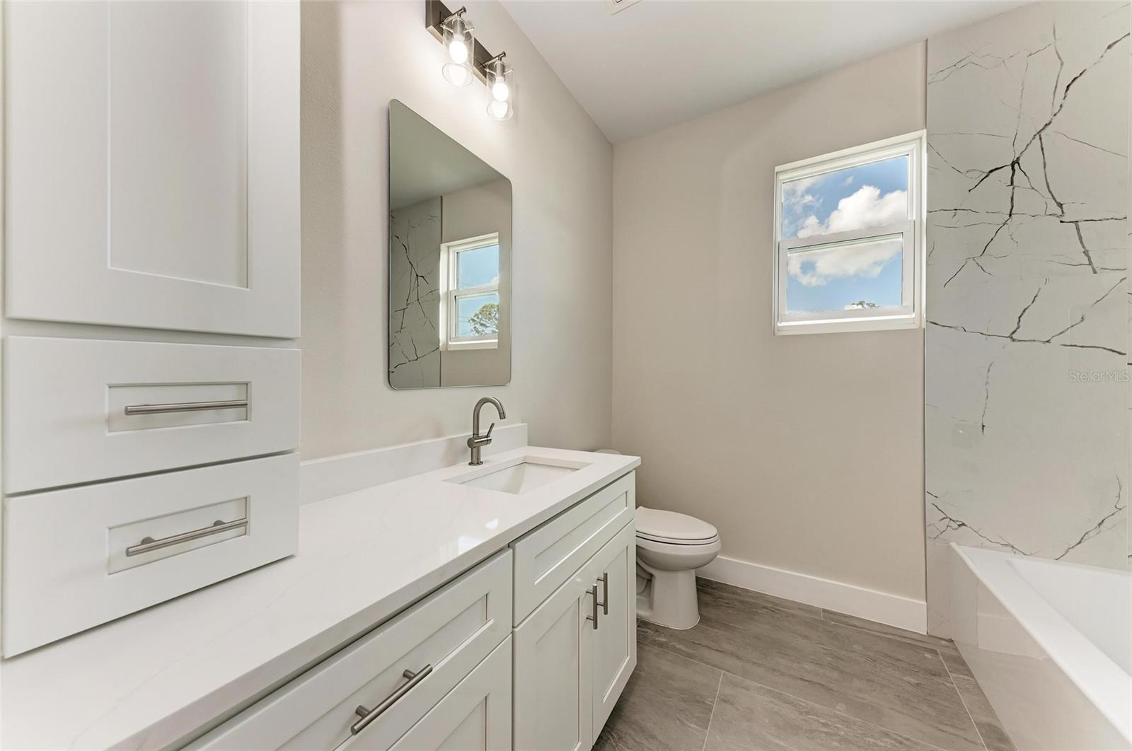 5322 SYRACUSE RD, VENICE, FL, 34293