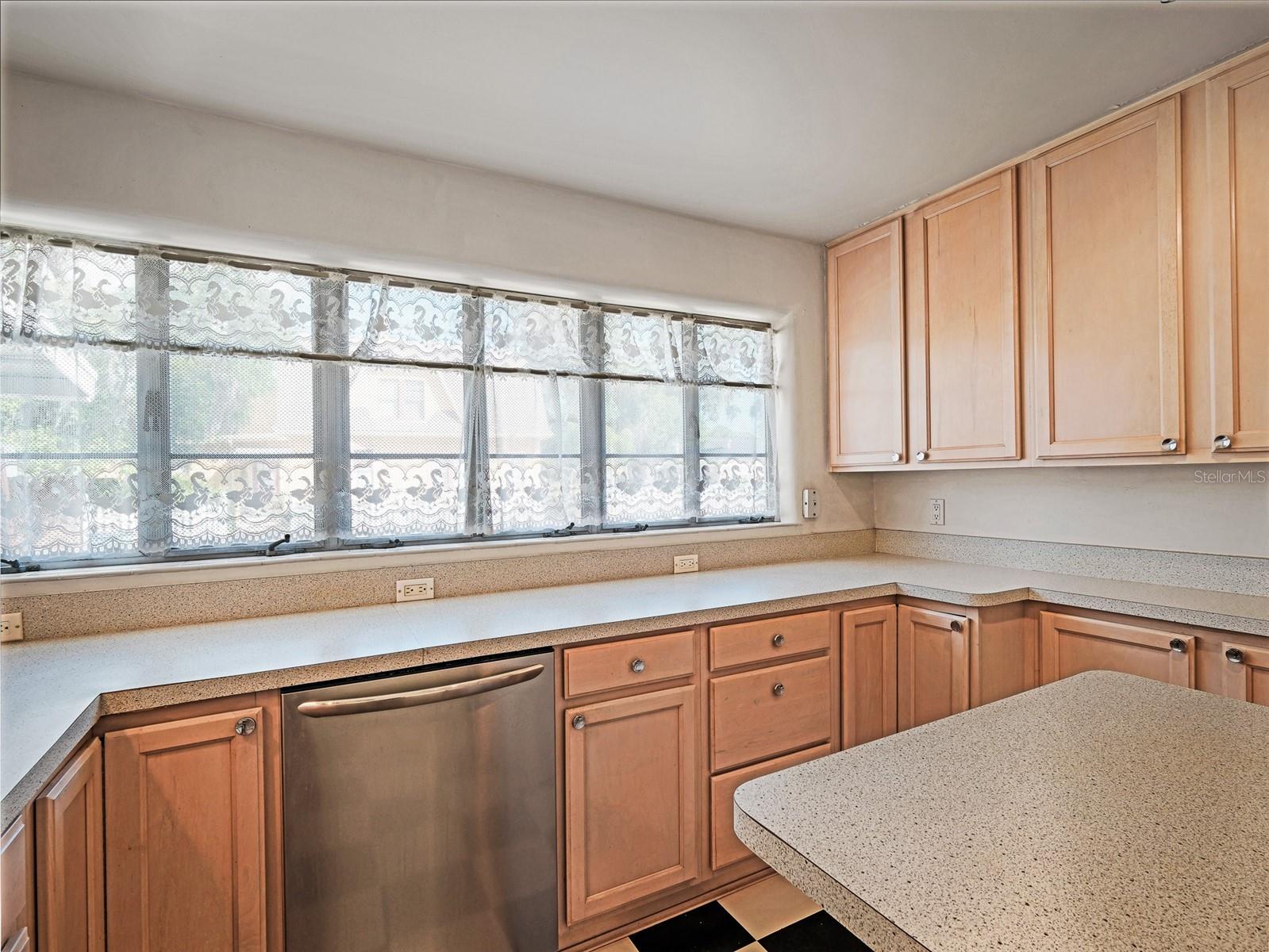 600 MAGNOLIA ST, NEW SMYRNA BEACH, FL, 32168