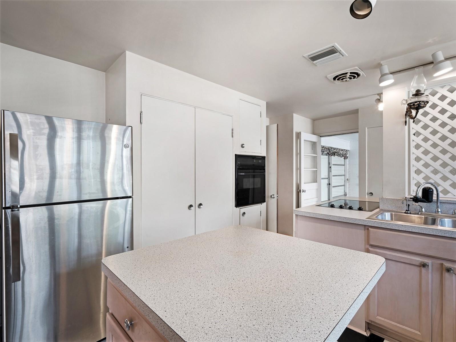 600 MAGNOLIA ST, NEW SMYRNA BEACH, FL, 32168