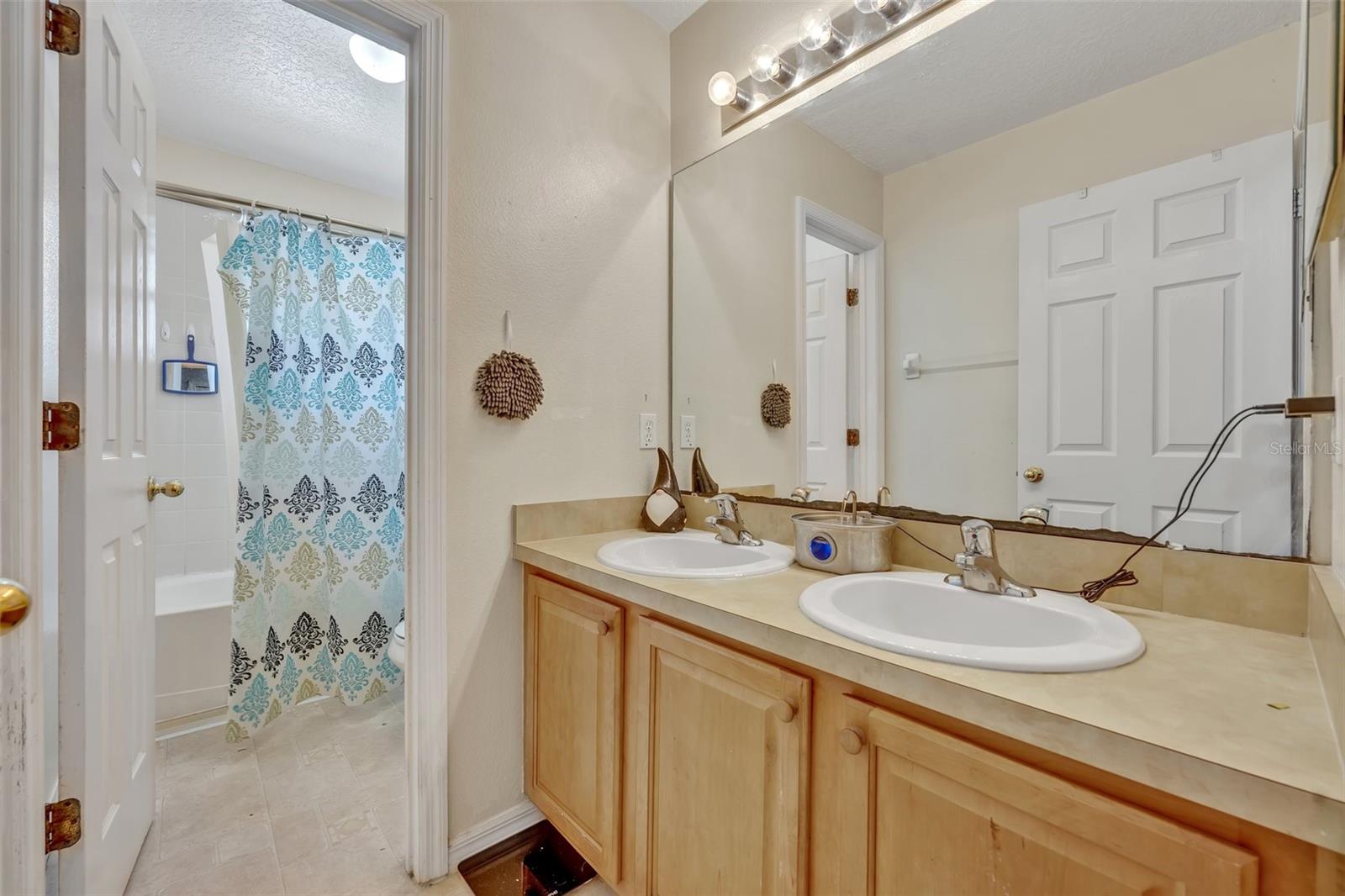 1072 JAMES DR, KISSIMMEE, FL, 34759