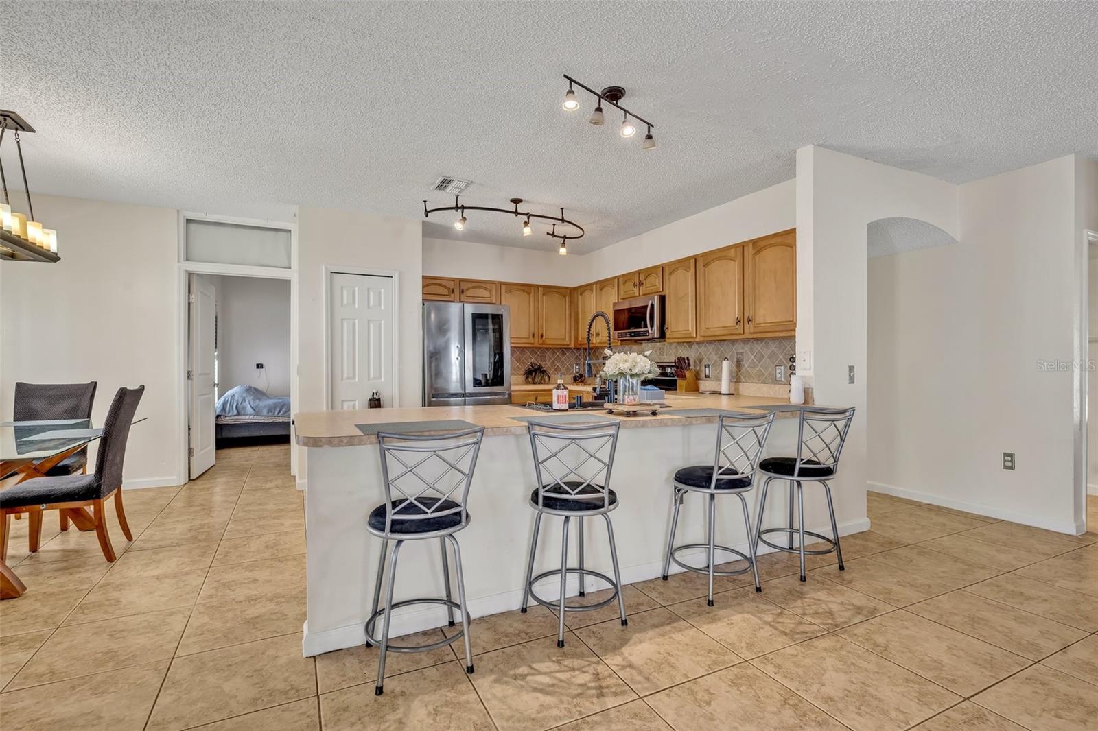 1072 JAMES DR, KISSIMMEE, FL, 34759