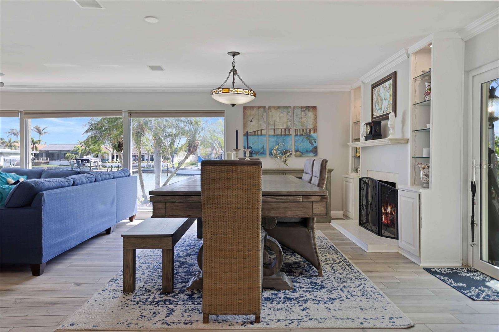 689 ISLAND WAY, CLEARWATER BEACH, FL, 33767