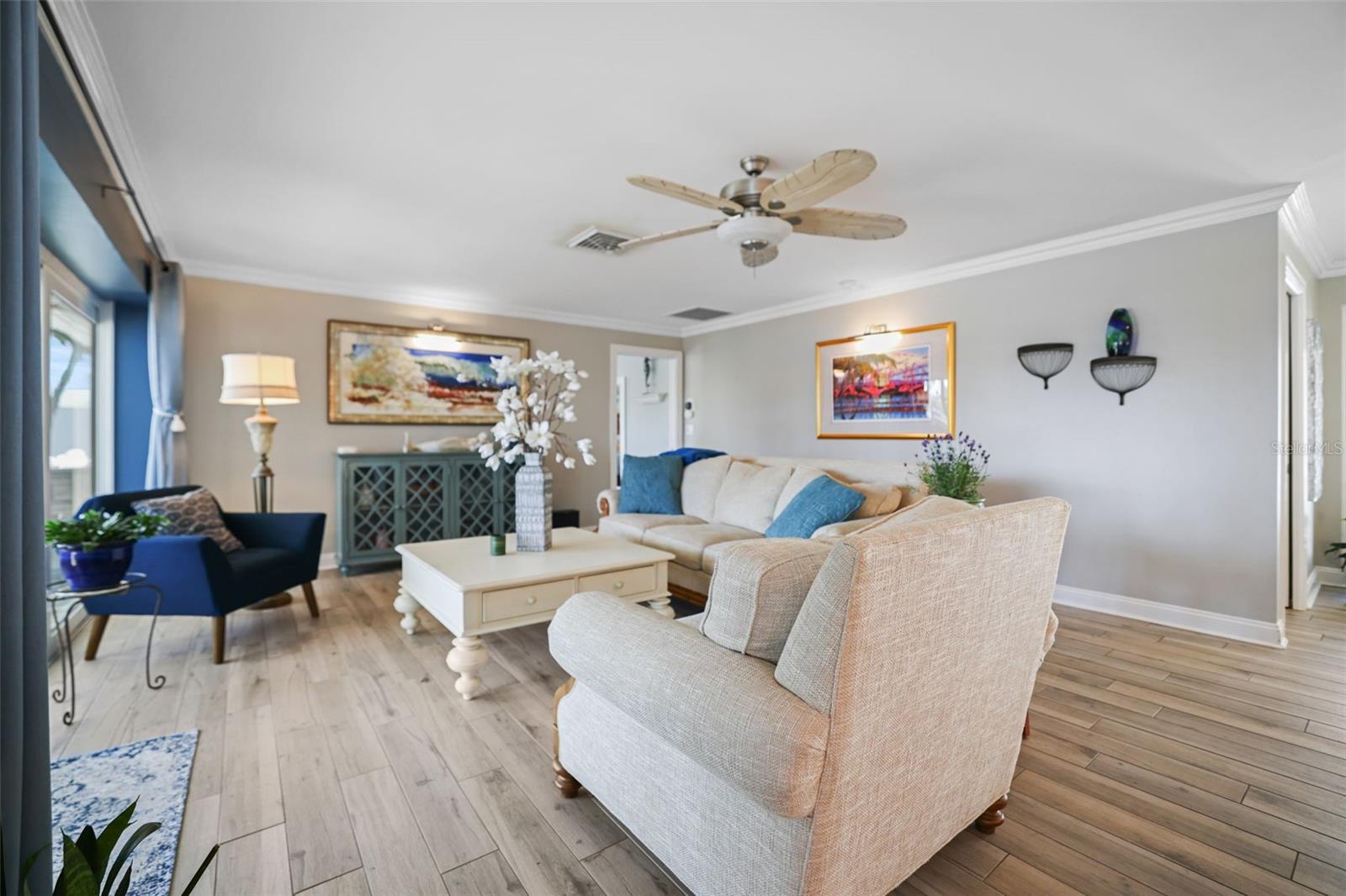 689 ISLAND WAY, CLEARWATER BEACH, FL, 33767