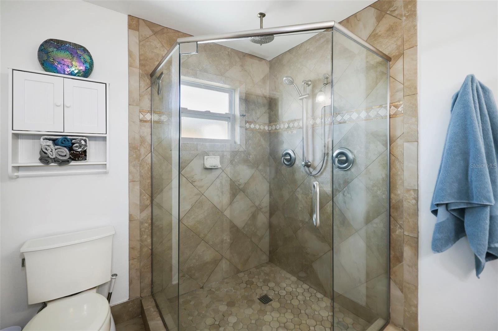 689 ISLAND WAY, CLEARWATER BEACH, FL, 33767