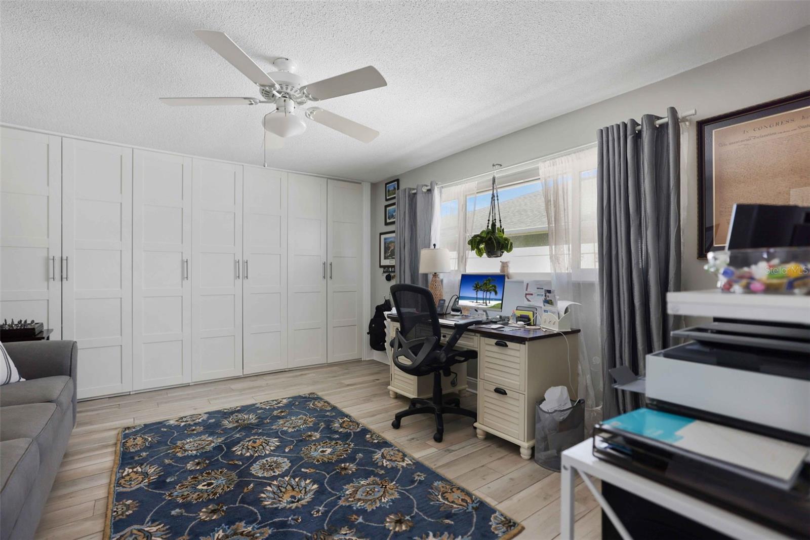 689 ISLAND WAY, CLEARWATER BEACH, FL, 33767