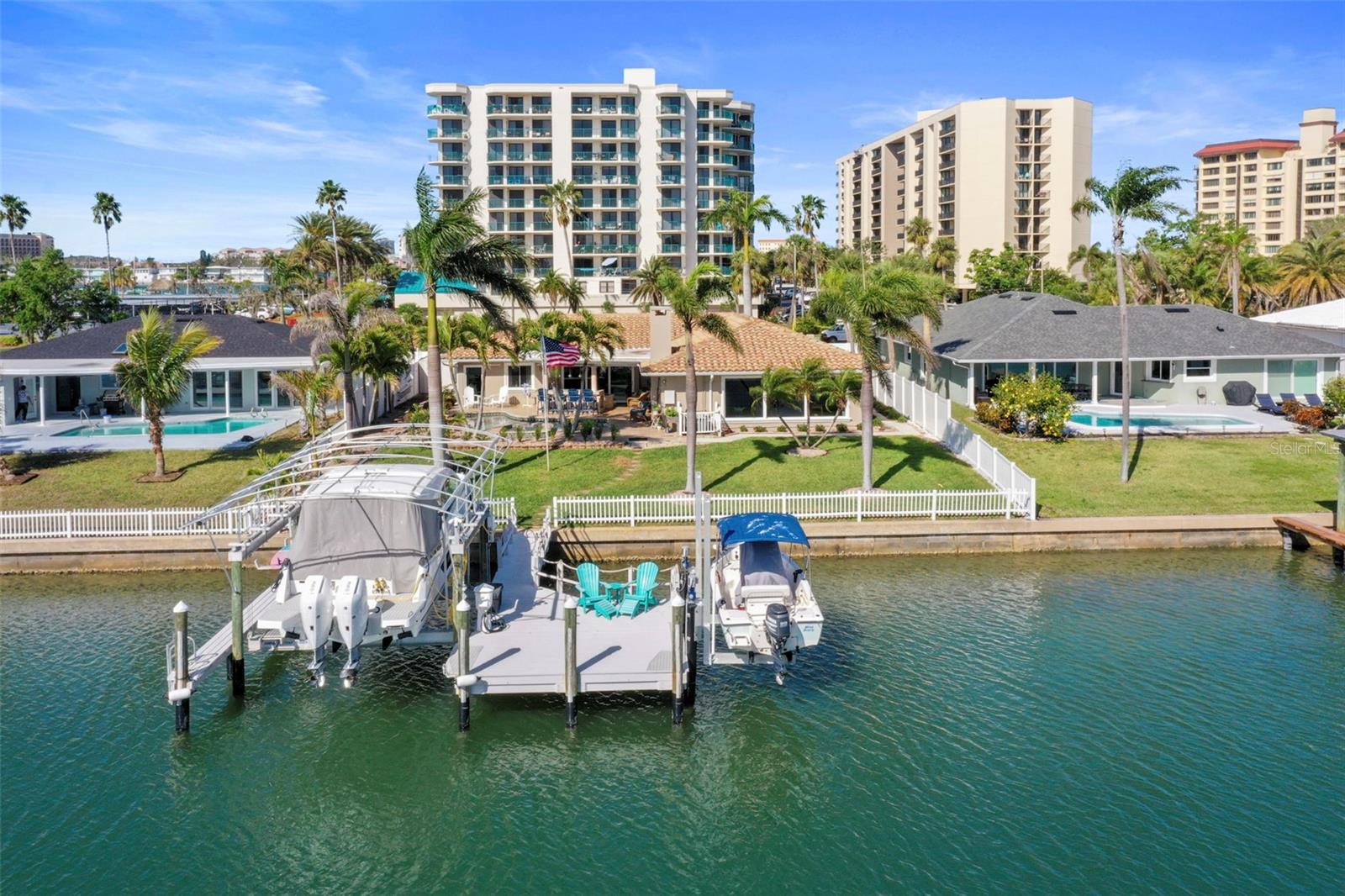 689 ISLAND WAY, CLEARWATER BEACH, FL, 33767