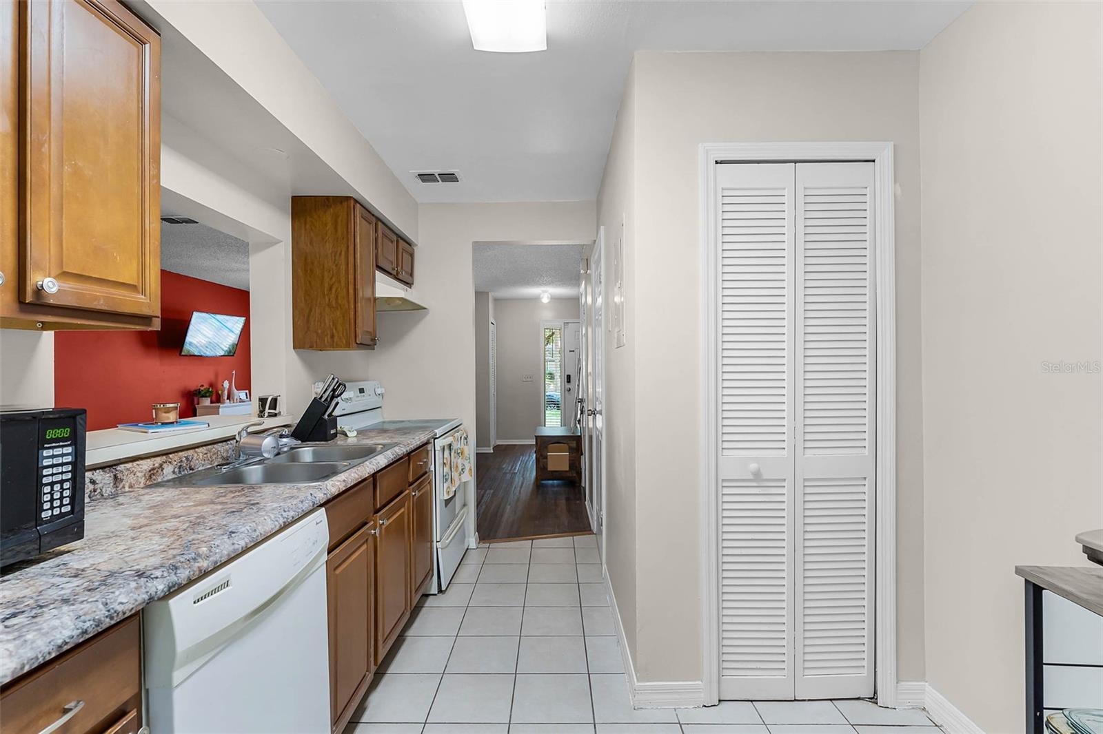 2636 LASER CT, ORLANDO, FL, 32826