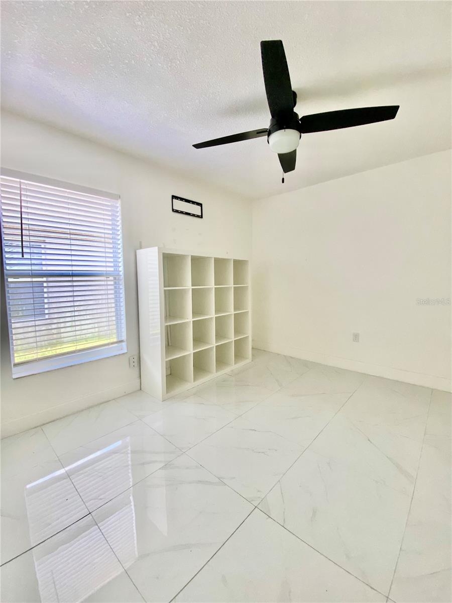 8233 WESTCOTT SHORE DR, ORLANDO, FL, 32829