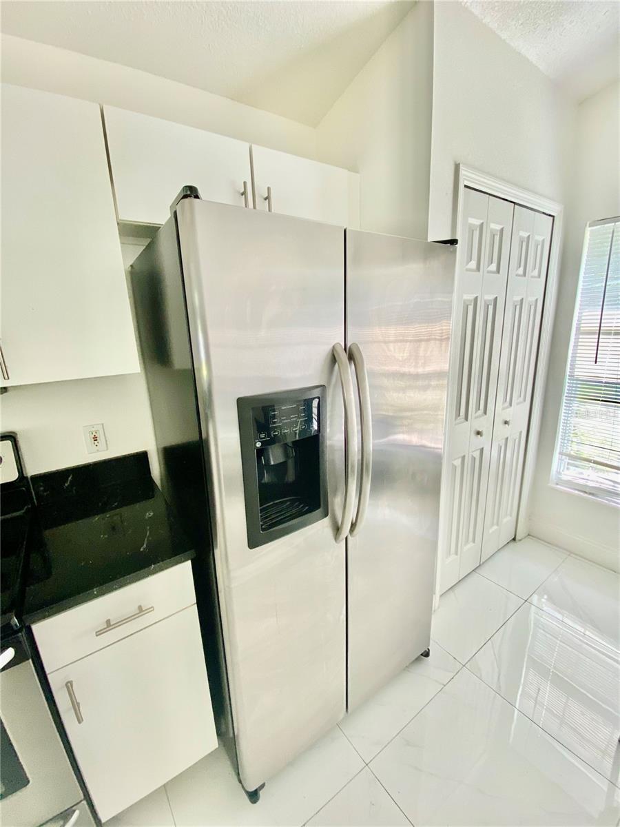 8233 WESTCOTT SHORE DR, ORLANDO, FL, 32829