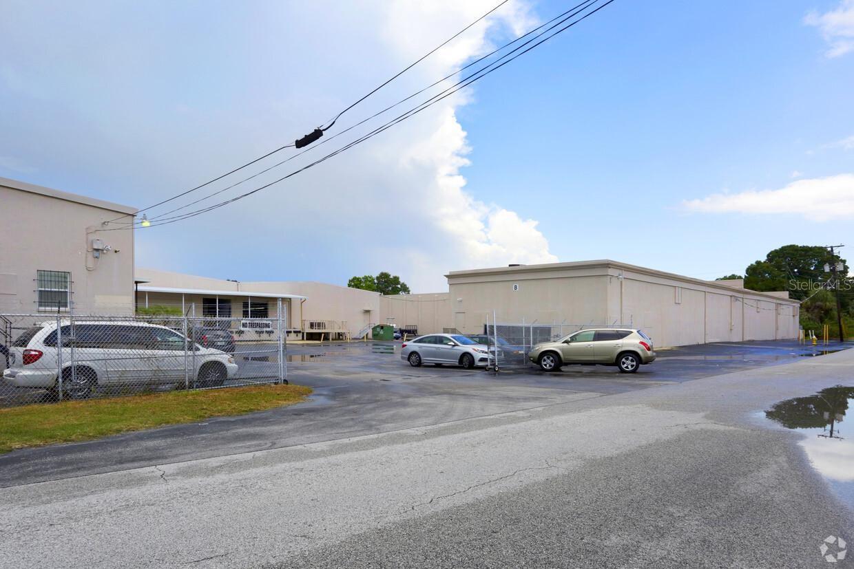 1185 GOODEN XING #BUILDING A, 10000 sq ft, LARGO, FL, 33778