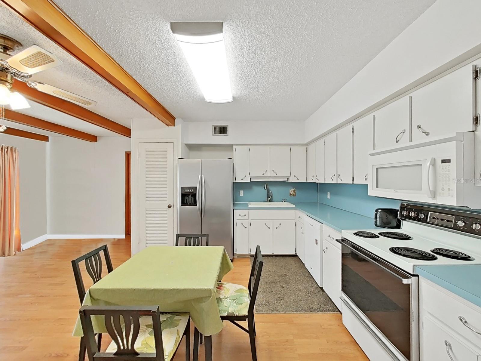 2221 SWEDISH DR #15, CLEARWATER, FL, 33763