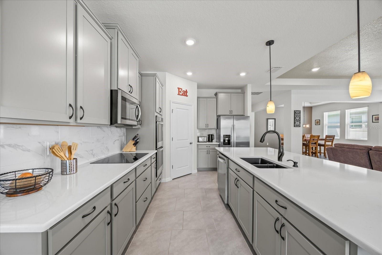 11951 BRIGHTON KNOLL LOOP, RIVERVIEW, FL, 33579