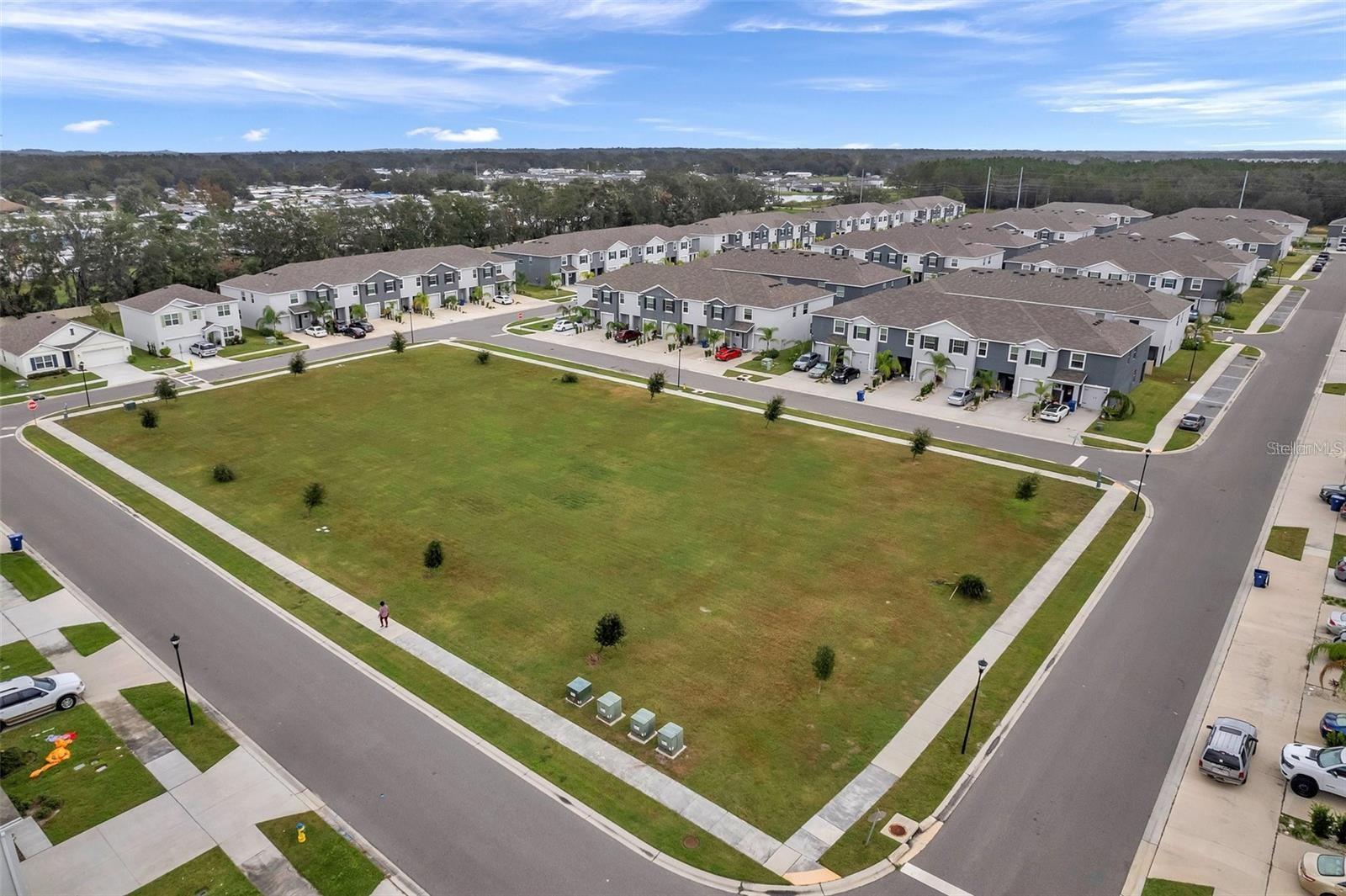 2933 MAIDEN GRASS ISLE, WESLEY CHAPEL, FL, 33543