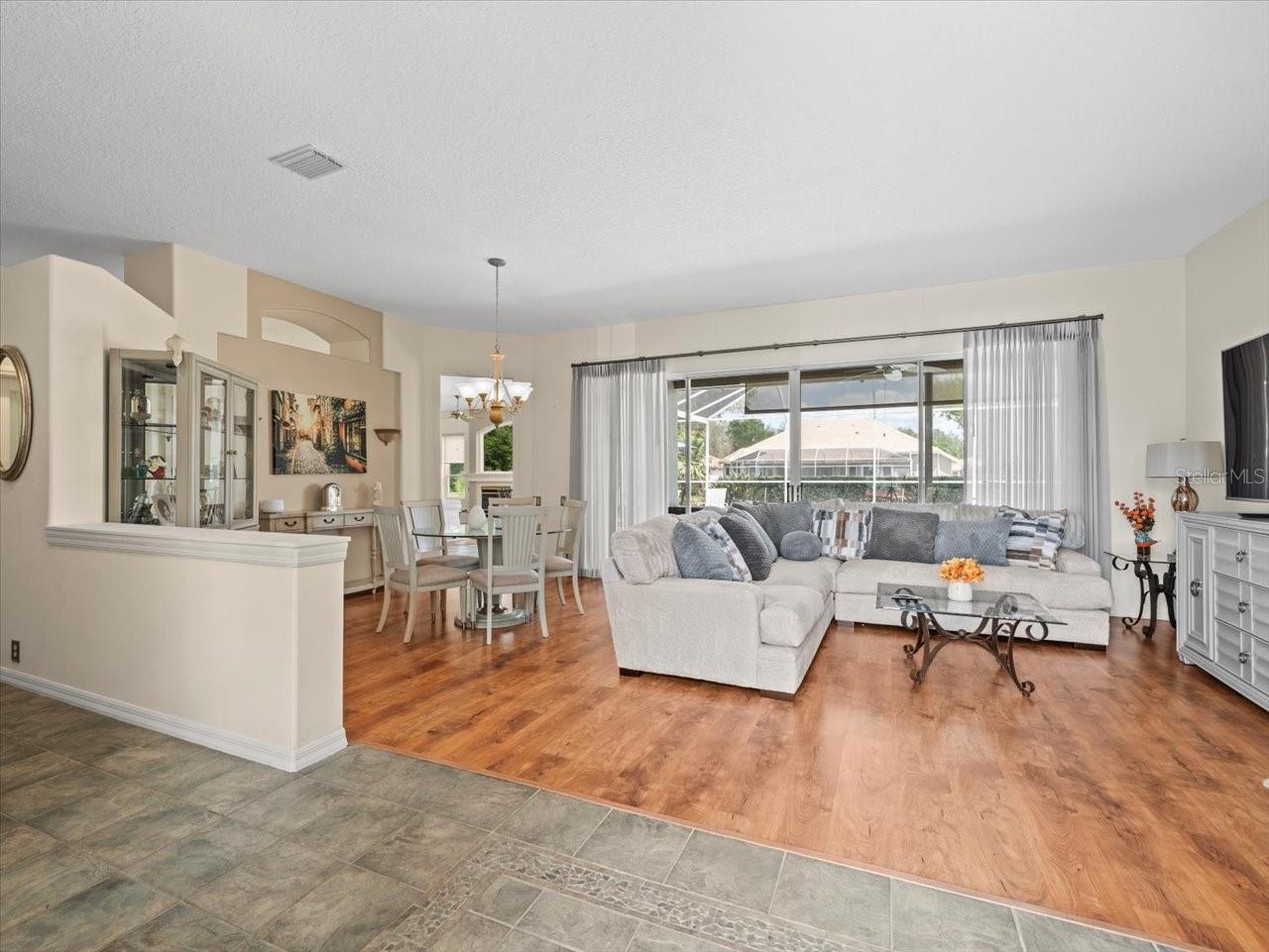 9032 CYPRESS GLEN CT, WEEKI WACHEE, FL, 34613