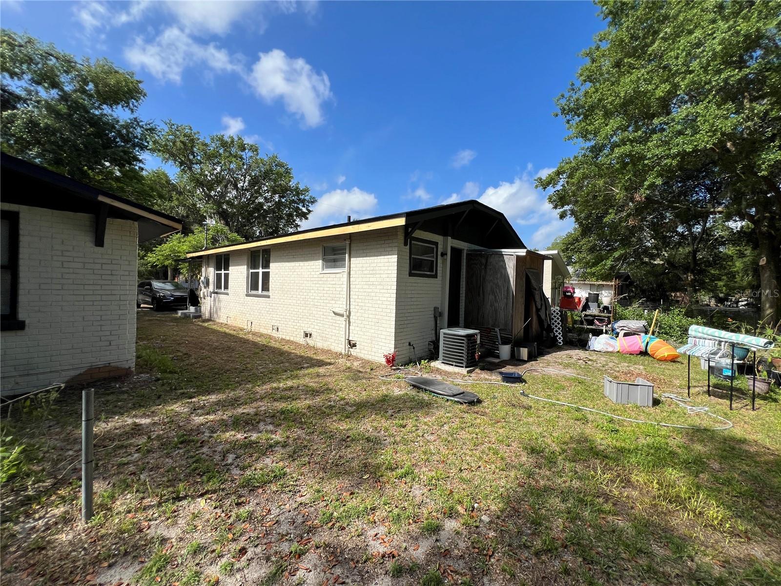 2107 HOLLYWOOD AVE, EUSTIS, FL, 32726