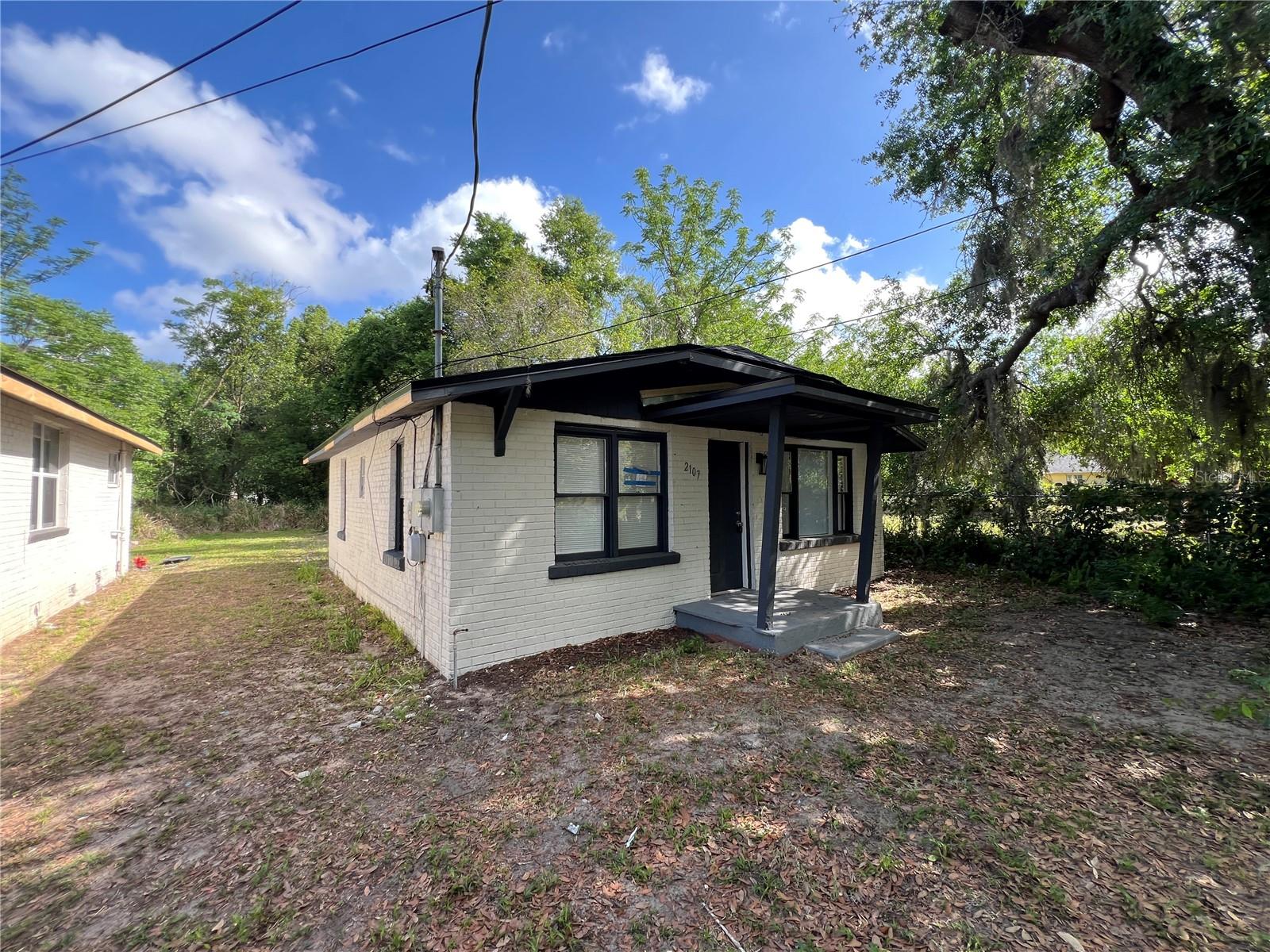 2107 HOLLYWOOD AVE, EUSTIS, FL, 32726