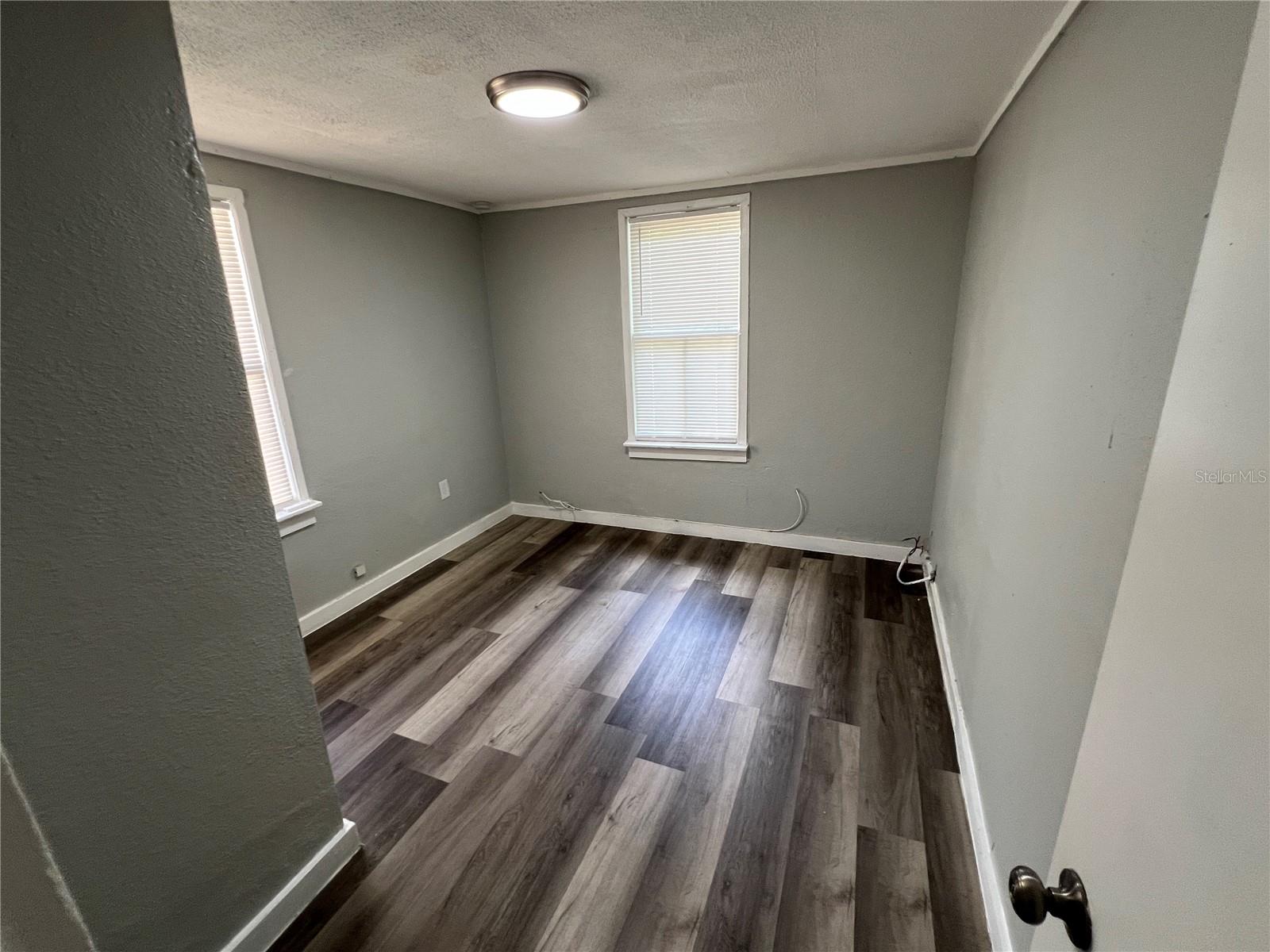 2107 HOLLYWOOD AVE, EUSTIS, FL, 32726