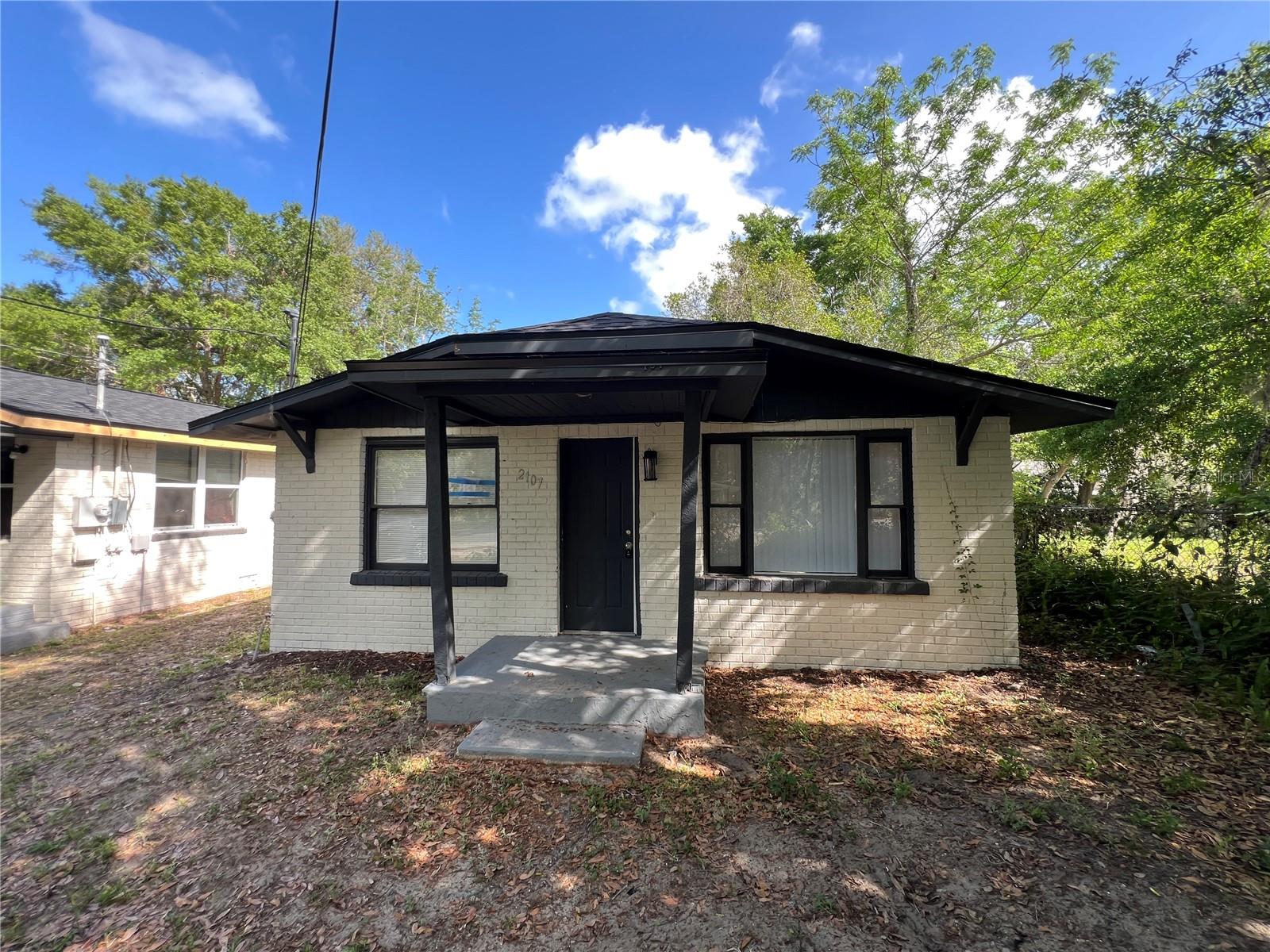 2107 HOLLYWOOD AVE, EUSTIS, FL, 32726