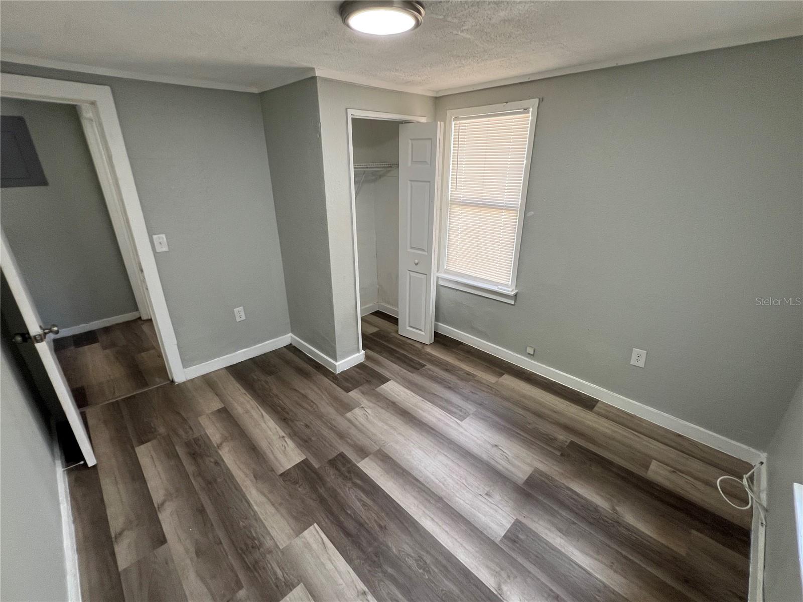 2107 HOLLYWOOD AVE, EUSTIS, FL, 32726