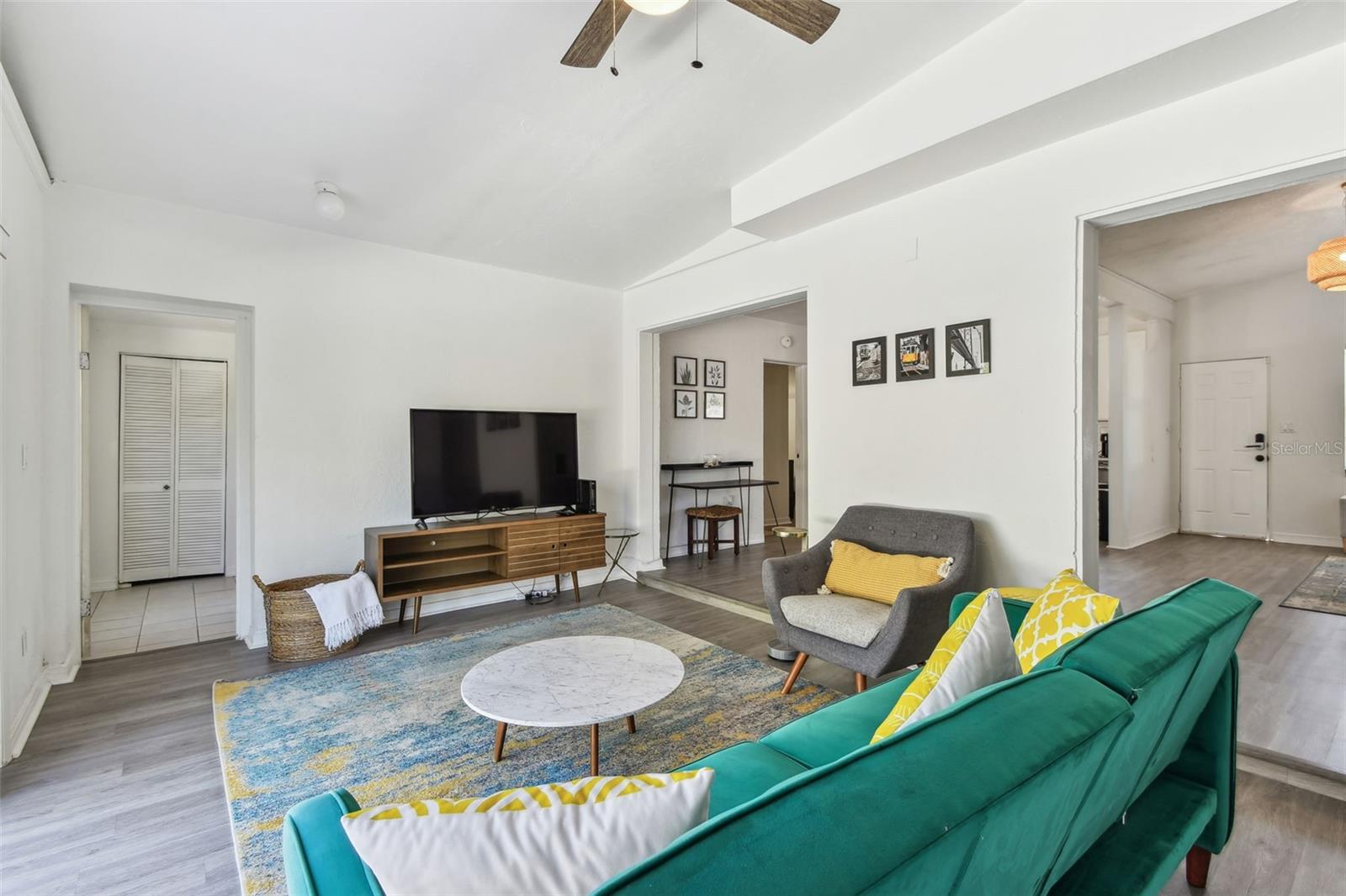 5619 NEW YORK AVE, SARASOTA, FL, 34231