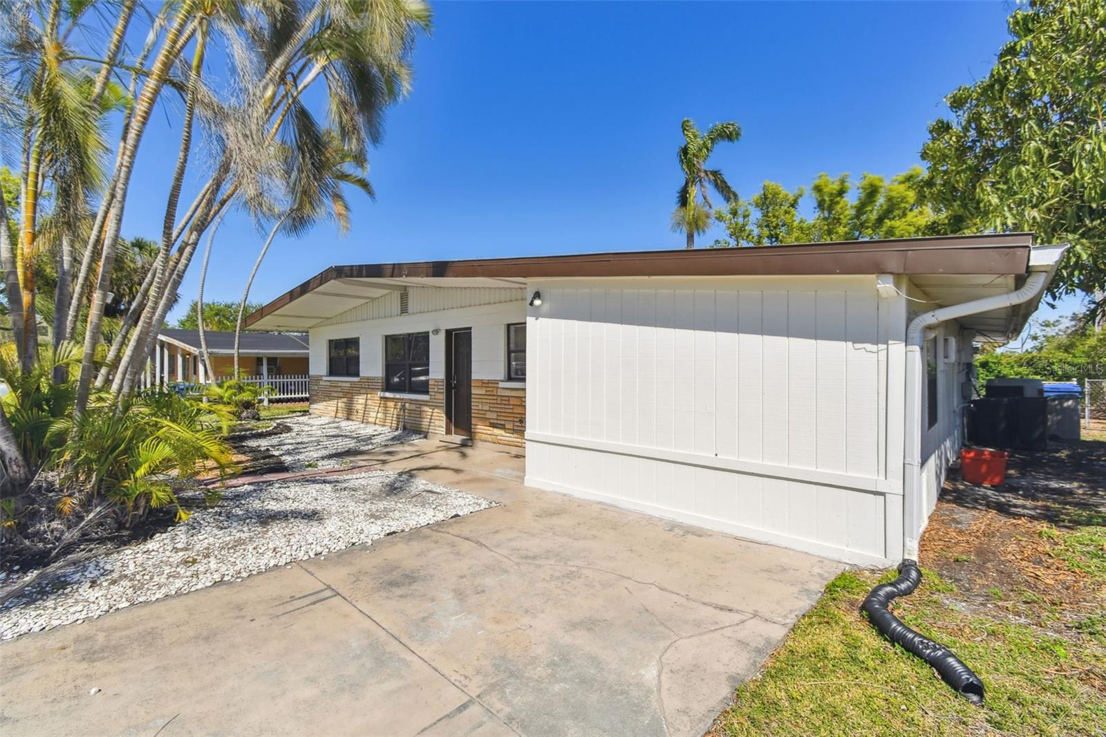 5619 NEW YORK AVE, SARASOTA, FL, 34231