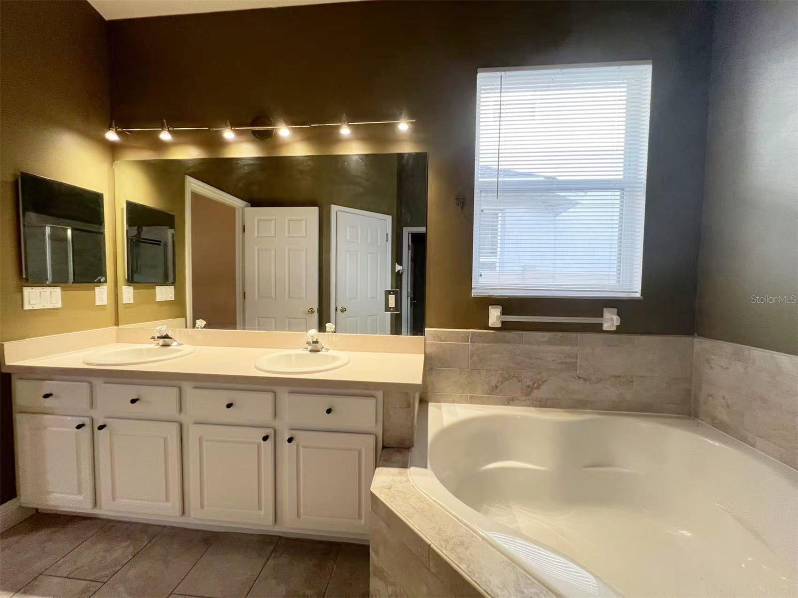 4830 CHALFONT DR, ORLANDO, FL, 32837