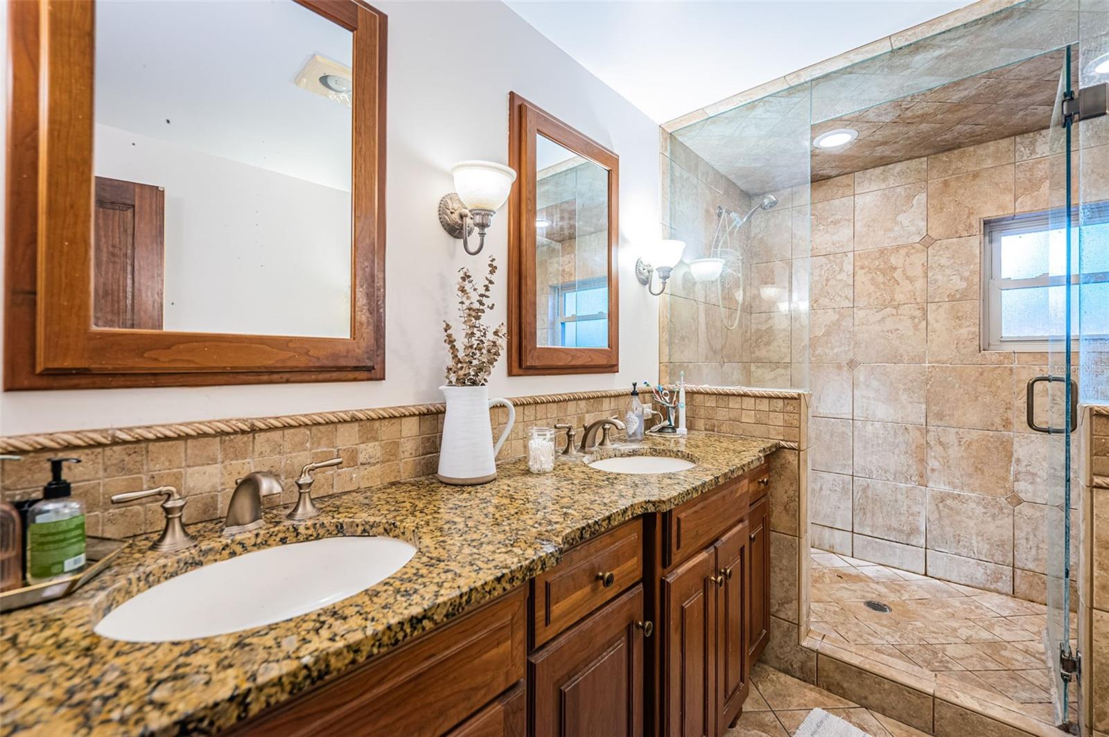 1868 JUAREZ WAY S, ST PETERSBURG, FL, 33712