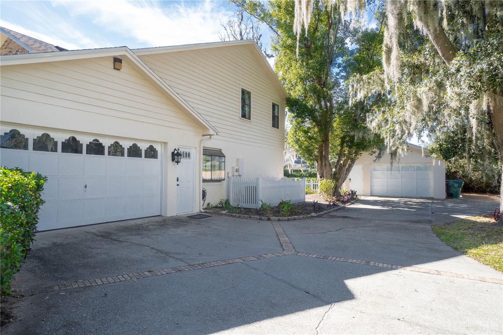 511 LAKE CHARM DR, OVIEDO, FL, 32765