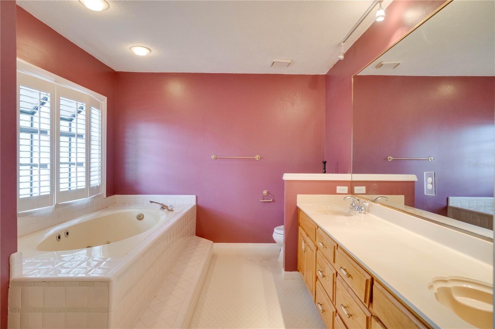 511 LAKE CHARM DR, OVIEDO, FL, 32765
