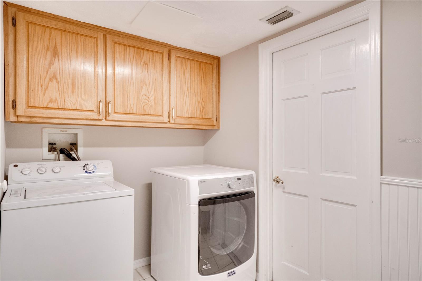 511 LAKE CHARM DR, OVIEDO, FL, 32765
