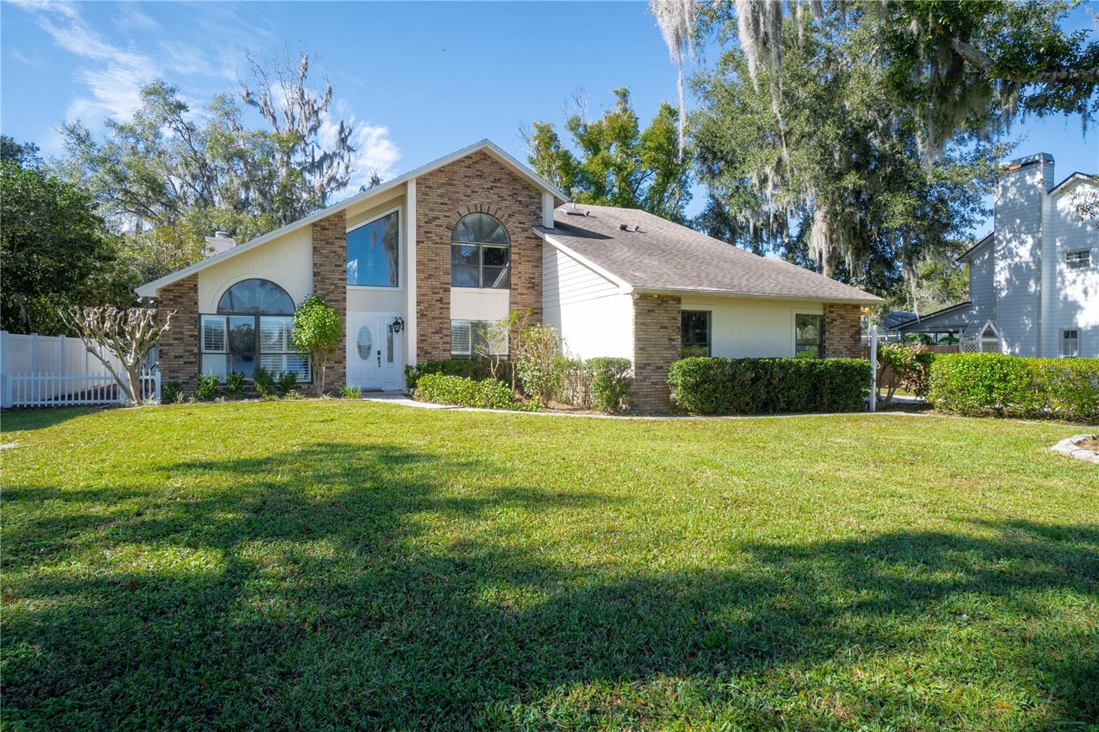 511 LAKE CHARM DR, OVIEDO, FL, 32765