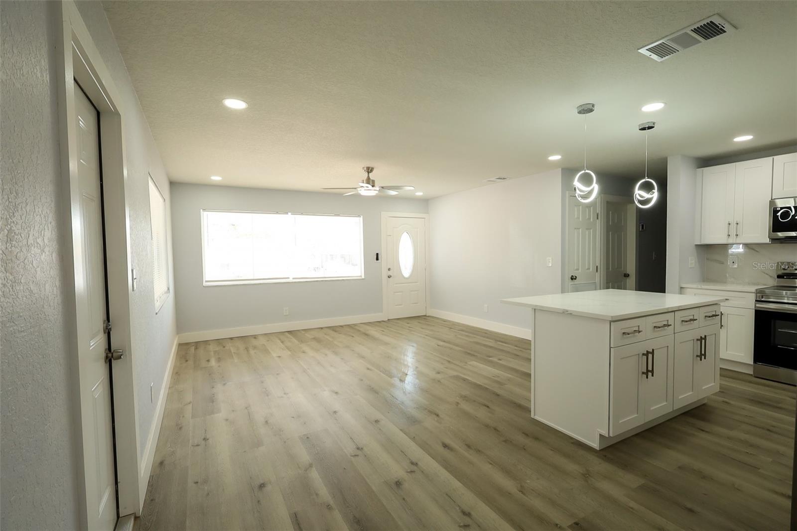 4008 E HANLON ST, TAMPA, FL, 33617