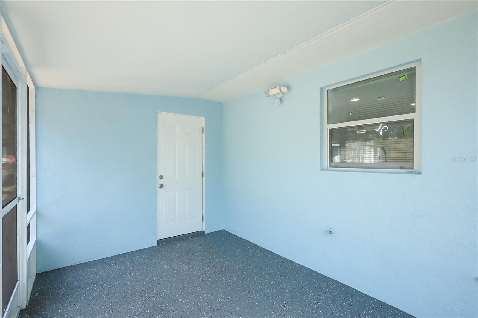 4008 E HANLON ST, TAMPA, FL, 33617