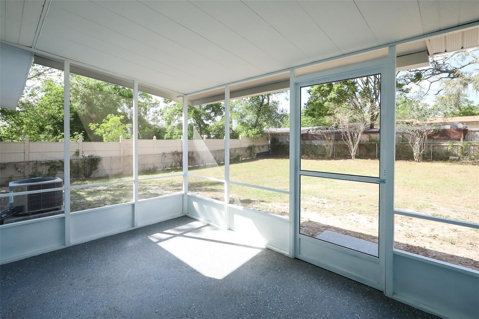 4008 E HANLON ST, TAMPA, FL, 33617