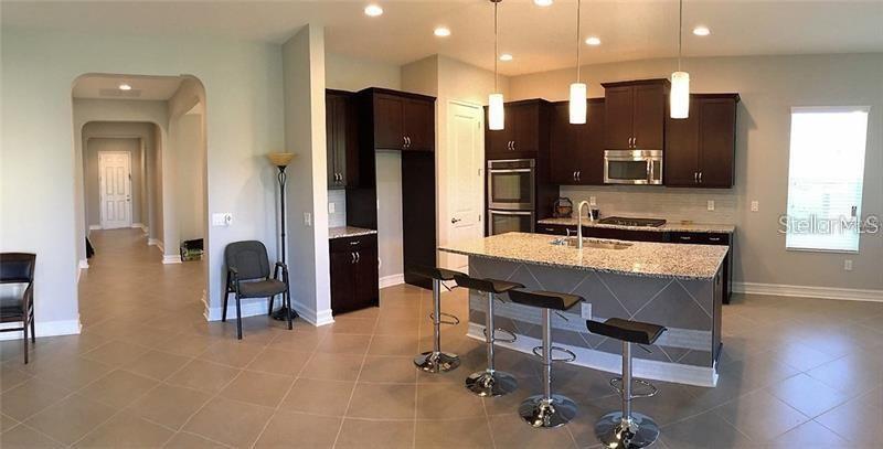 28895 PERILLI PL, WESLEY CHAPEL, FL, 33543