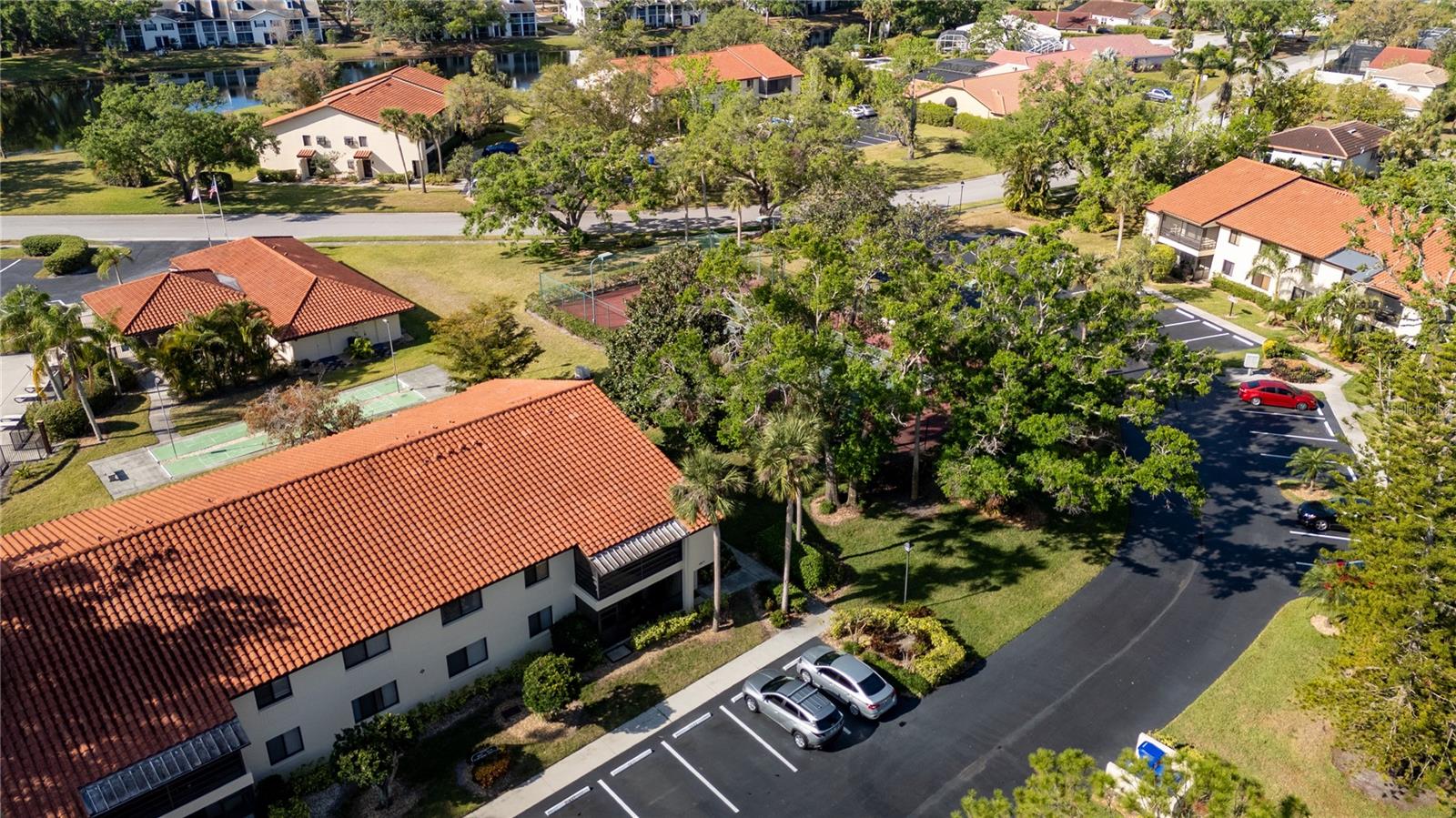 5671 GARDENS DR #202, SARASOTA, FL, 34243