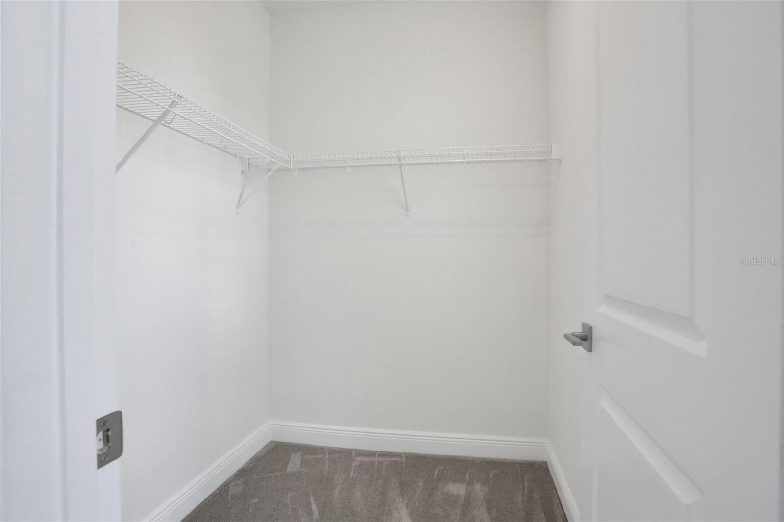 200 EAGLESTON LN, SARASOTA, FL, 34240