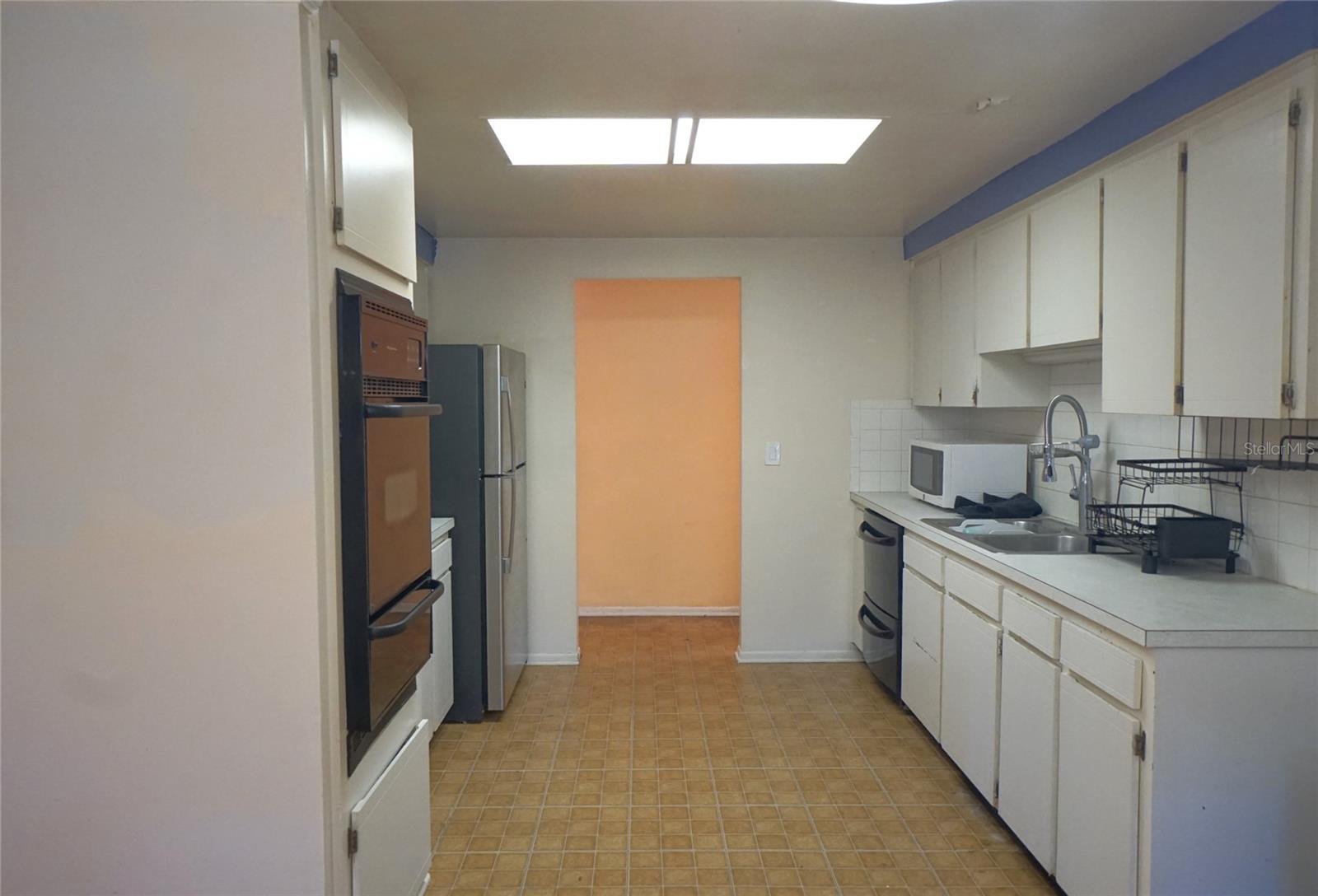 9151 FAIRWEATHER DR, LARGO, FL, 33773