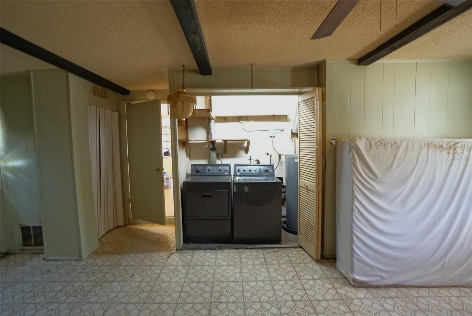 9151 FAIRWEATHER DR, LARGO, FL, 33773