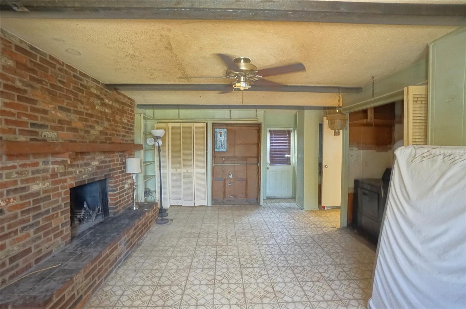 9151 FAIRWEATHER DR, LARGO, FL, 33773