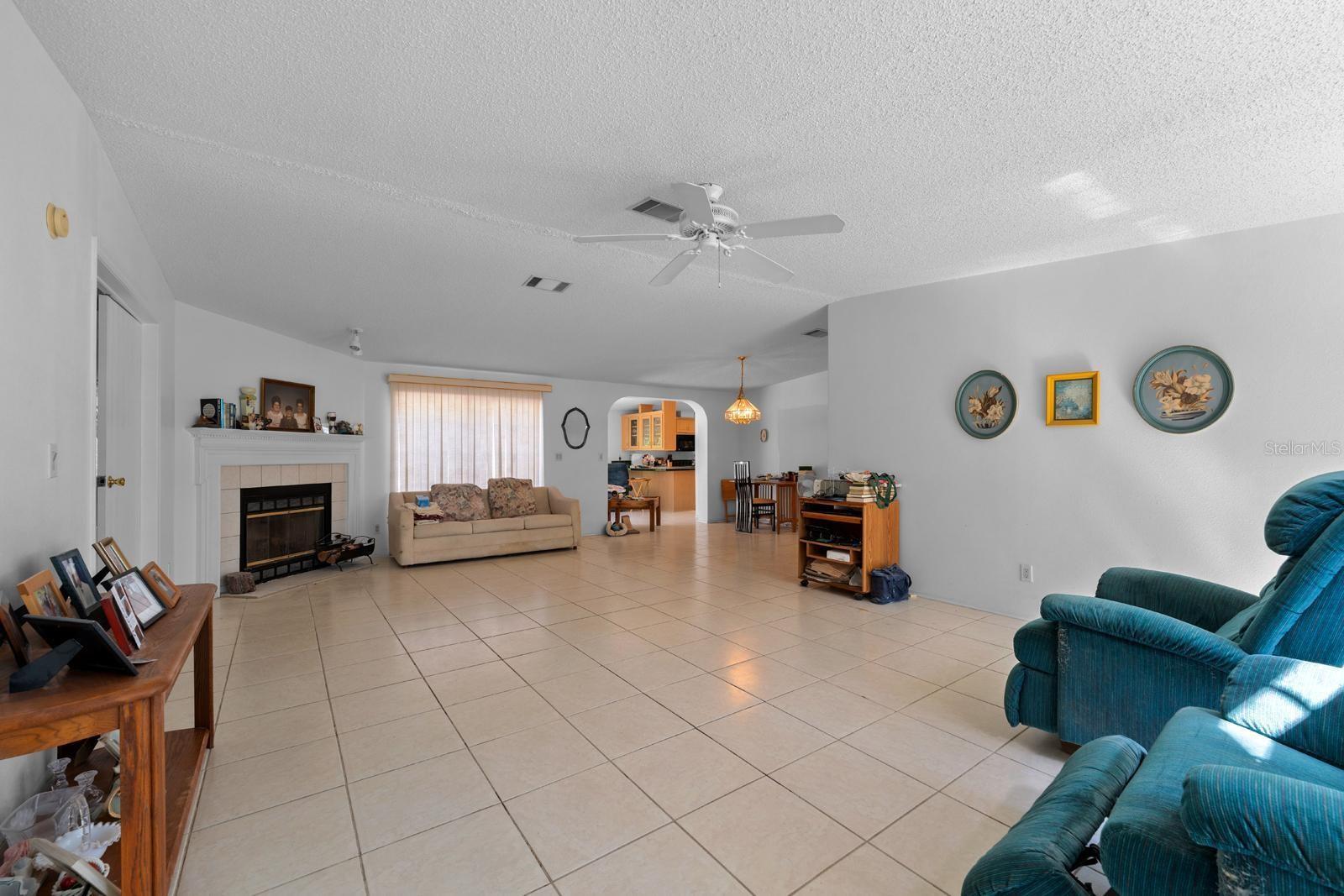 7537 OLD PASCO RD, WESLEY CHAPEL, FL, 33544