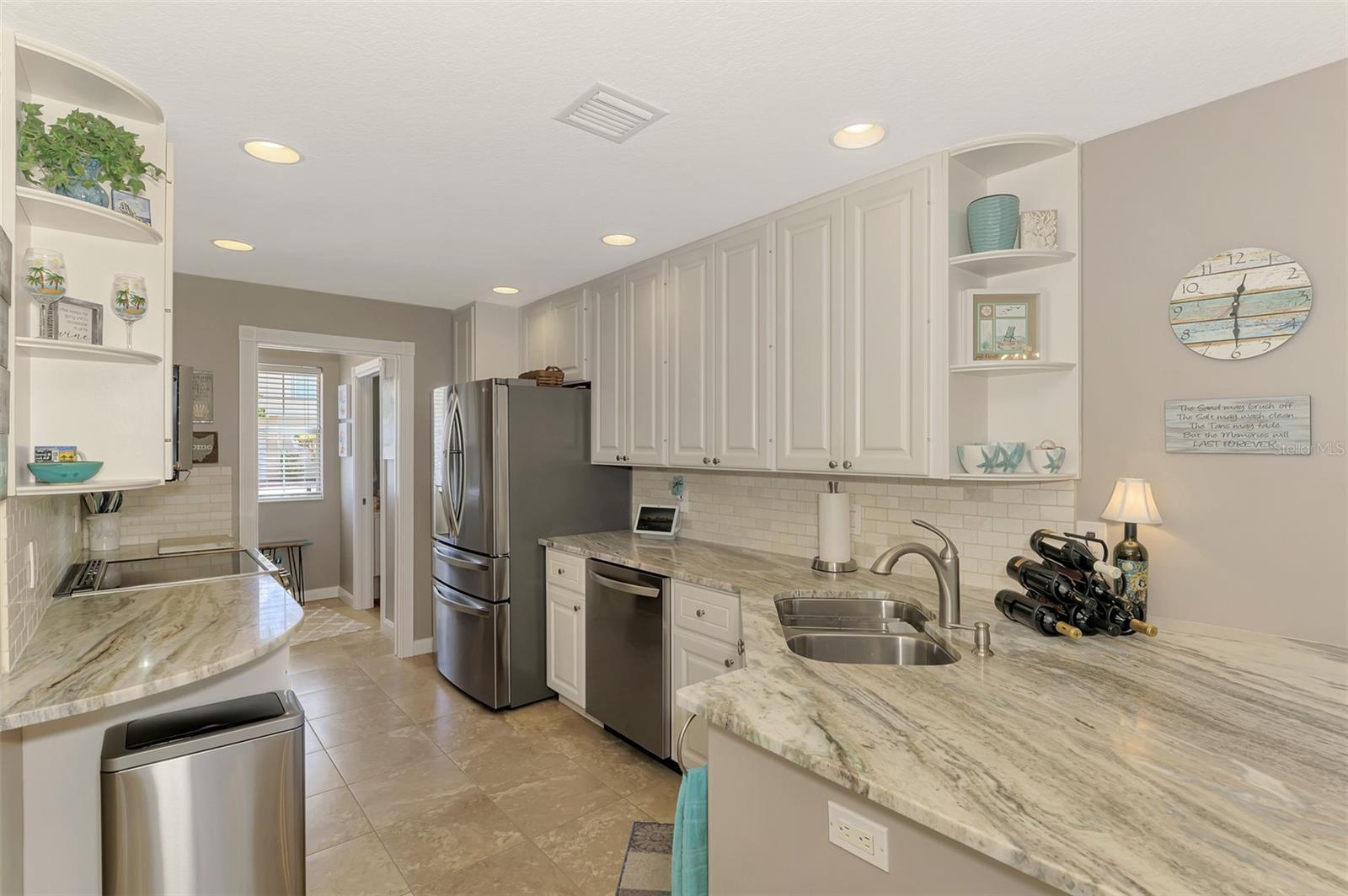 1518 BURGOS DR, SARASOTA, FL, 34238