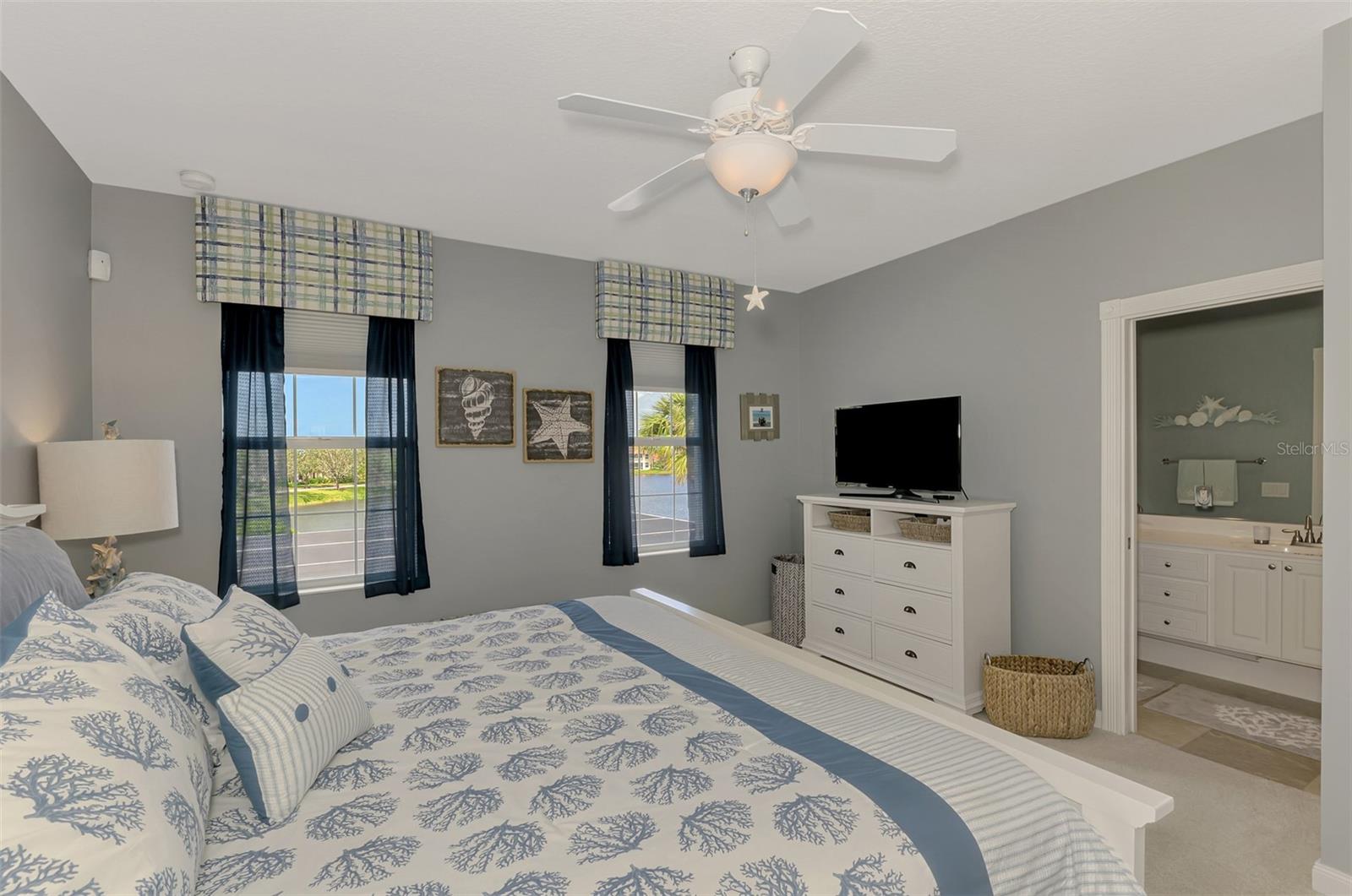 1518 BURGOS DR, SARASOTA, FL, 34238
