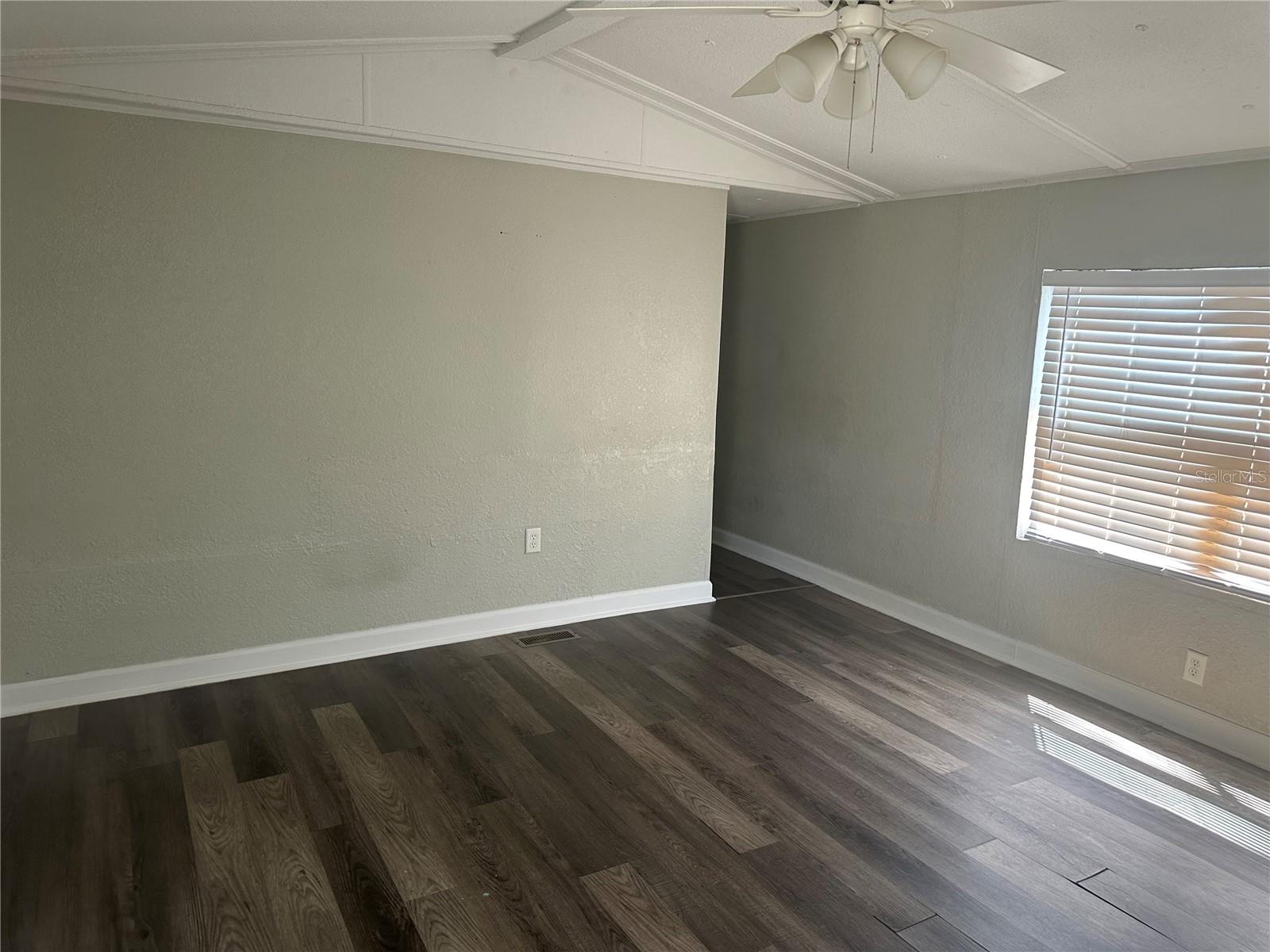 325 PINE AVE, POLK CITY, FL, 33868