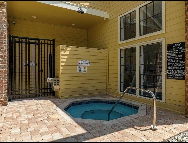 8653 FANCY FINCH DR #102, TAMPA, FL, 33614