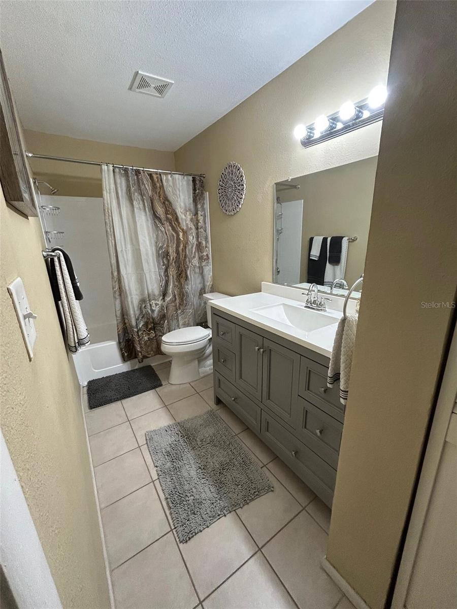 8653 FANCY FINCH DR #102, TAMPA, FL, 33614